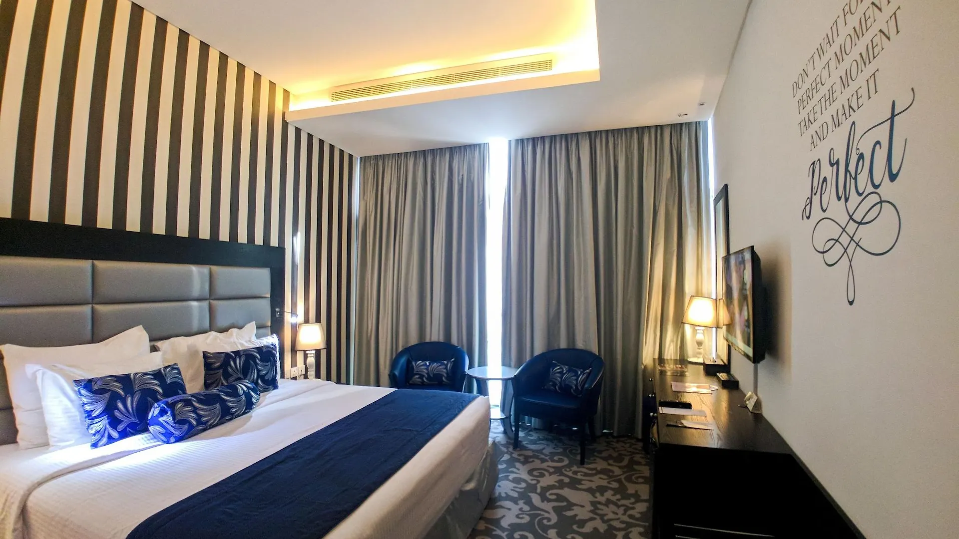 Signature 1 Hotel Tecom Ντουμπάι